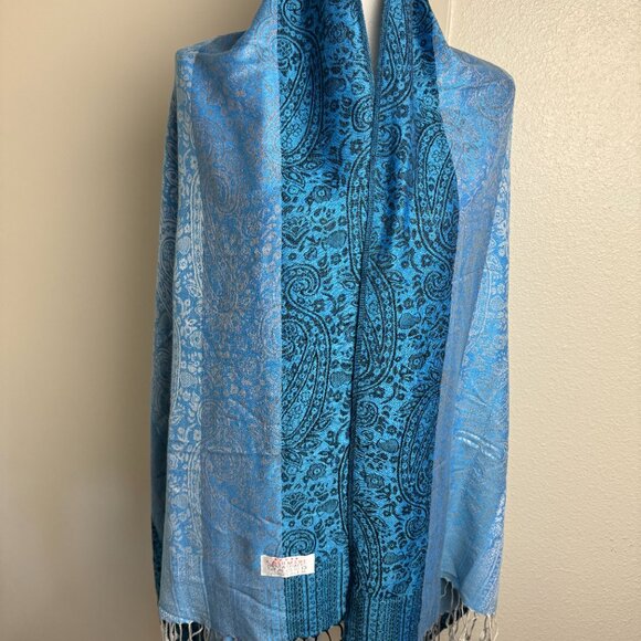 NWOT Elegant Blue 100% Cashmere Scarf Wrap - Picture 1 of 5